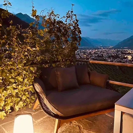 Alpine Bliss - Cozy With Panoramic Views シャレー *