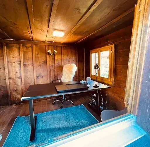 Alpine Bliss - Cozy With Panoramic Views シャレー